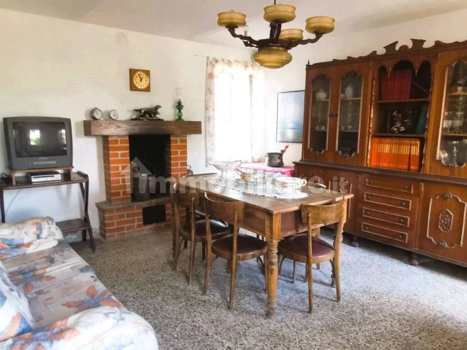 Cascina con giardino e fienile, Asti, Quarto Superiore: foto 2 di 4