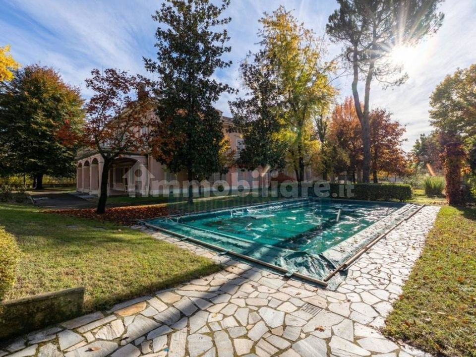 Villa d'inizio Novecento con piscina, Asti, Vallarone: foto 2 di 4