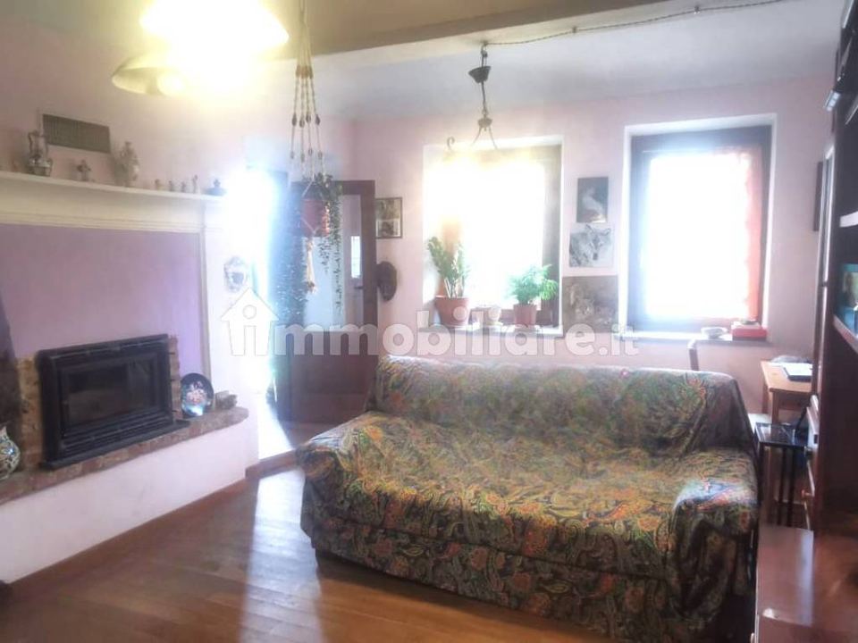 Casa nel bosco, rinnovata, Casalborgone: foto 3 di 4