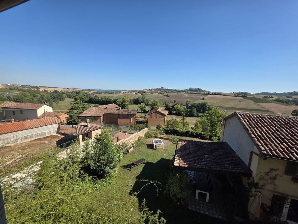 Casa di fine Ottocento con vista, Penango, Cioccaro: foto 2 di 6