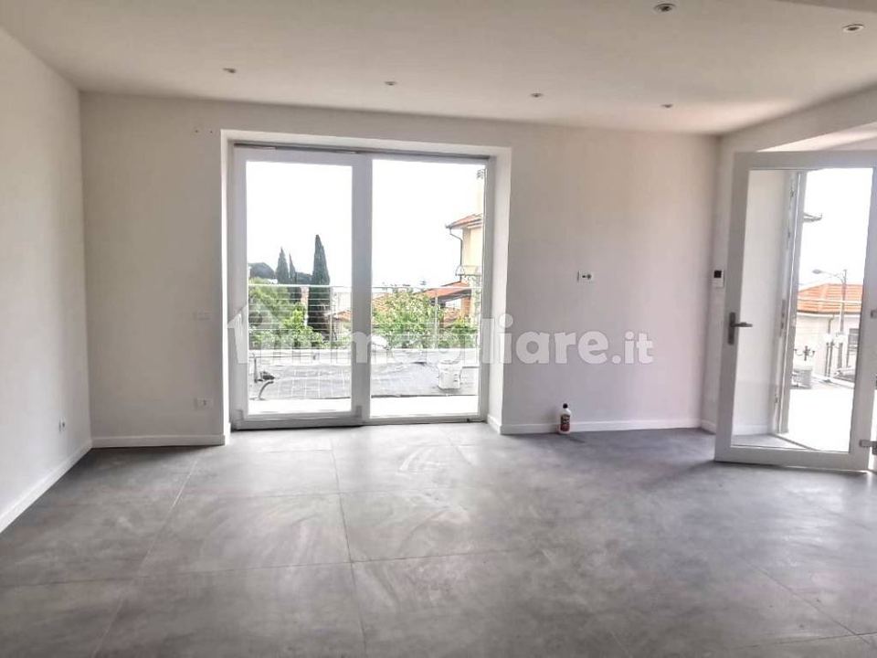 Bilocale vista mare con terrazzo, Sanremo, Corso degli Inglesi: foto 4 di 4
